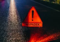 Czołowe zderzenie na DK 28. Cztery osoby trafiły do szpitala - zdjęcie główne