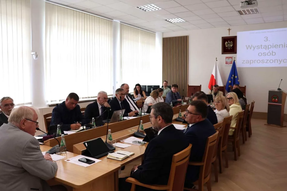 XXXII Sesja Rady Miasta Limanowa – Burmistrz Jolanta Juszkiewicz z wotum zaufania i absolutorium za wykonanie budżetu za 2025 rok - zdjęcie 11