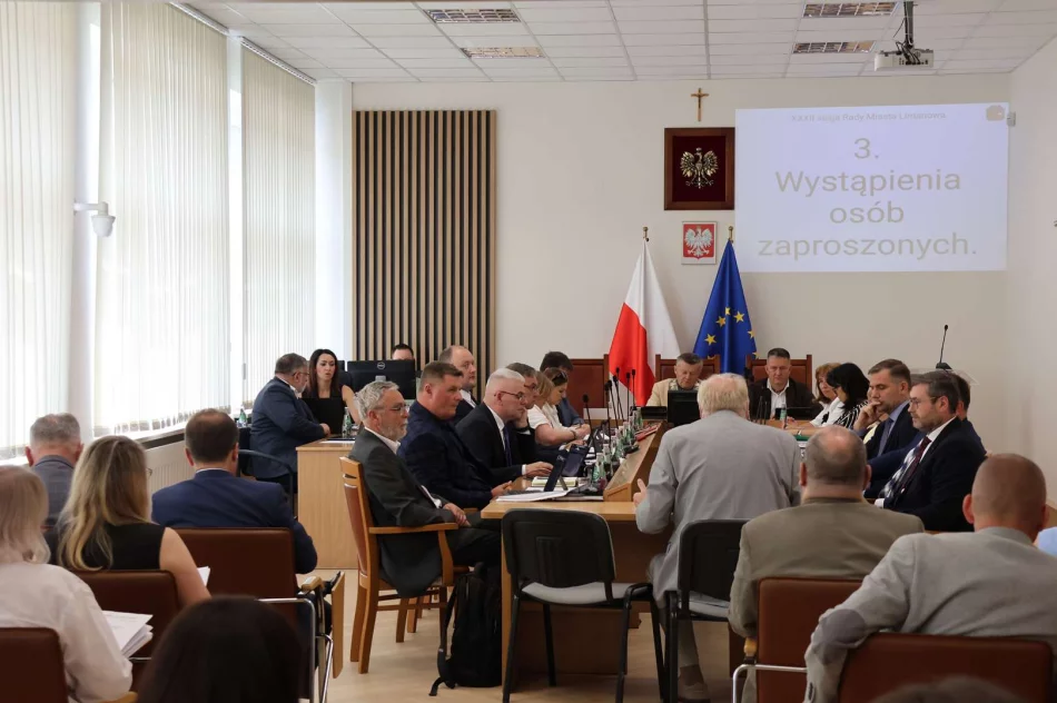 XXXII Sesja Rady Miasta Limanowa – Burmistrz Jolanta Juszkiewicz z wotum zaufania i absolutorium za wykonanie budżetu za 2025 rok - zdjęcie 12