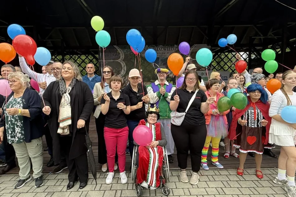 350 uczestników kolejnego forum osób z niepełnosprawnościami - zdjęcie 13