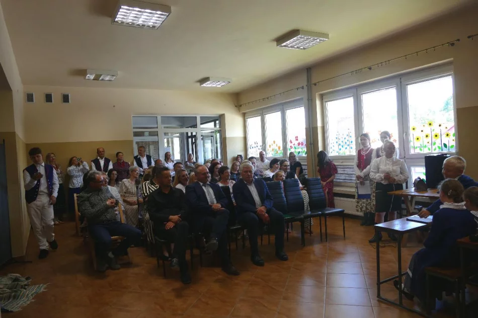 Gwara, tradycja i młode pokolenie – niezwykły spektakl „Czerwone Korale" - zdjęcie 5
