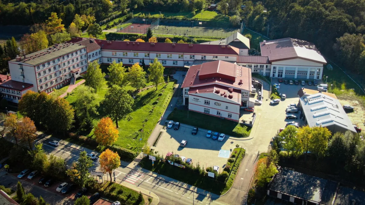 ​Centrum Kształcenia Ustawicznego w Limanowej - Twoja szansa na lepszą przyszłość! 