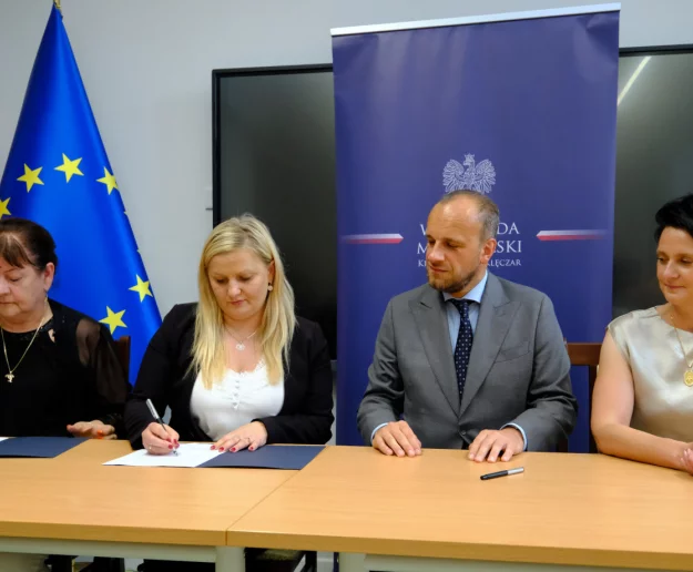 Ponad 1 mln zł z rezerwy na drogę w gminie  - zdjęcie główne