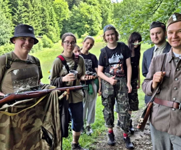 Patrol "Mały” zwyciężył w rajdzie AK-owskimi szlakami  - zdjęcie główne
