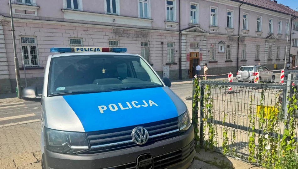 Ewakuacja kolejnego urzędu - zdjęcie 1