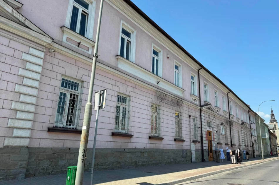 Ewakuacja kolejnego urzędu - zdjęcie 2