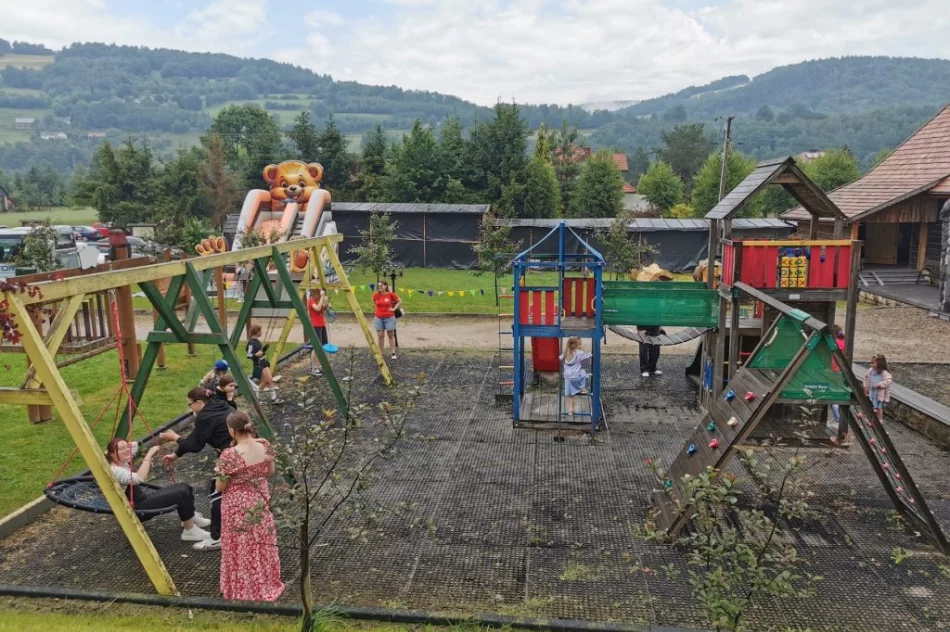 Deszczowe, ale pełne uśmiechu spotkanie rodzin zastępczych - zdjęcie 7