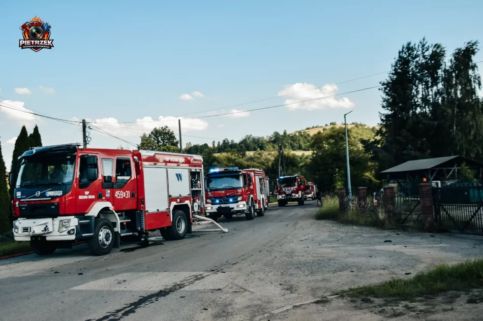 Ewakuacja, ranny mężczyzna i 140 strażaków w akcji (ZDJĘCIA)  - zdjęcie 16