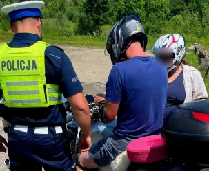 Przepełniony Passat i motocykliści z problemami - zdjęcie główne