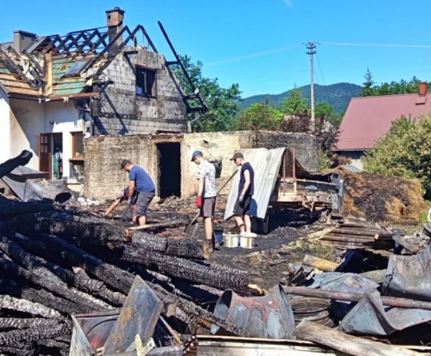 Ponad 170 tys. zł dla pogorzelców. Sąsiedzka zbiórka trwa - zdjęcie główne