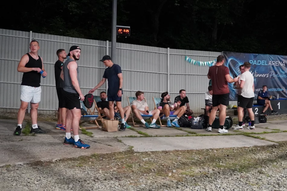 Padel Arena znów nie spała! Nocne Mexicano przyciągnęło 19 zawodników. - zdjęcie 8