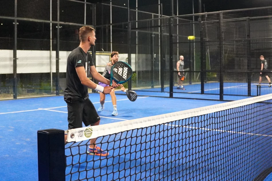 Padel Arena znów nie spała! Nocne Mexicano przyciągnęło 19 zawodników. - zdjęcie 11