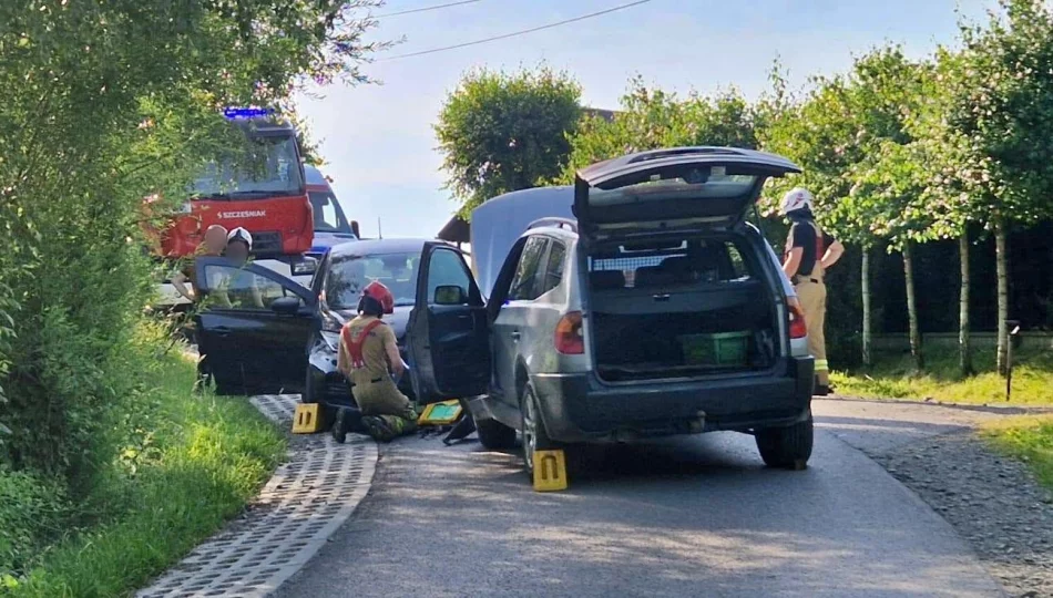 Słońce oślepiło kierującą. Kobieta z 4-latkiem trafiła do szpitala - zdjęcie 1