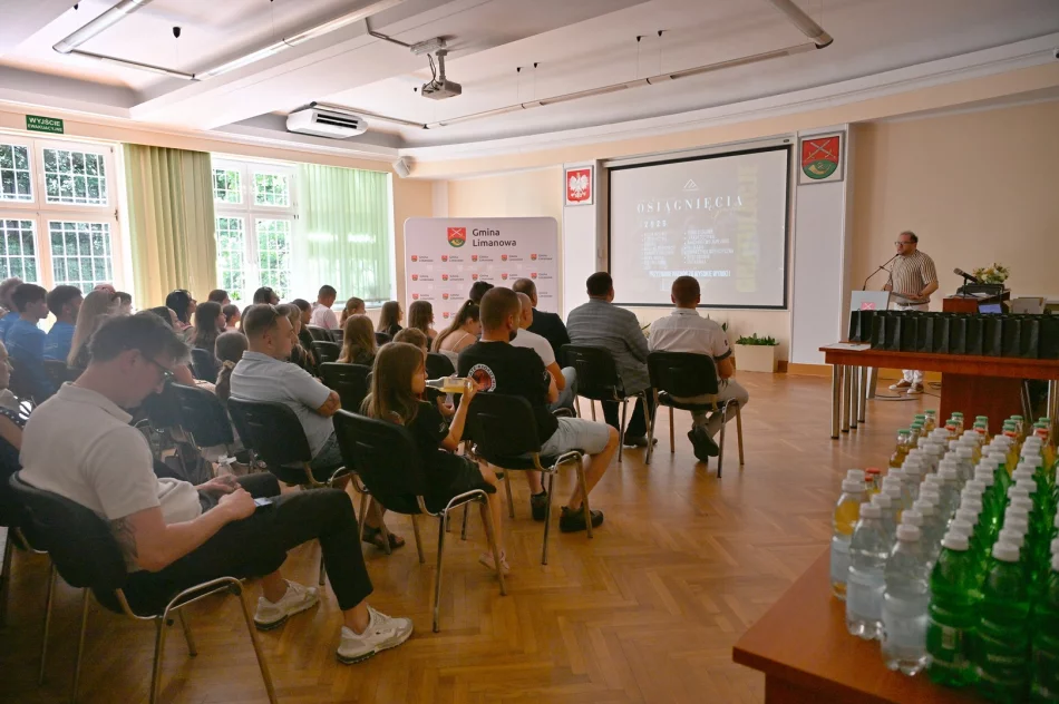 Wręczenie Nagród Wójta Gminy Limanowa za wysokie osiągnięcia sportowe w 2025r. - zdjęcie 6