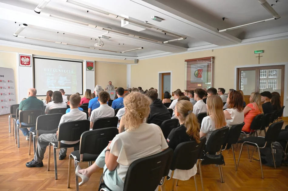 Wręczenie Nagród Wójta Gminy Limanowa za wysokie osiągnięcia sportowe w 2025r. - zdjęcie 7