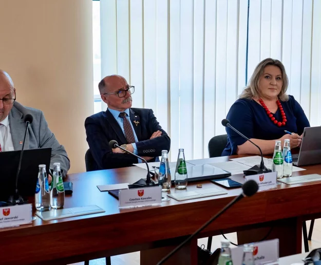 Brak wotum obnażył podziały w radzie - zdjęcie główne