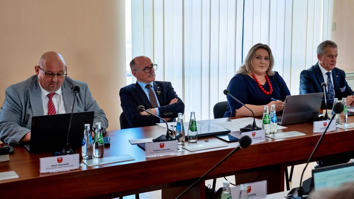 Sala obrad Starostwa Powiatowego w Limanowej podczas sesji Rady Powiatu Limanowskiego