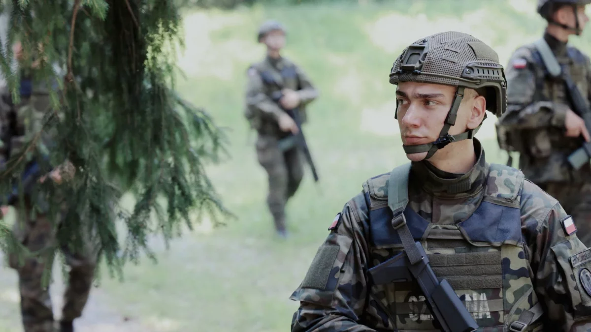 Ochotnicy Terytorialnej Służby Wojskowej podczas szkolenia 
