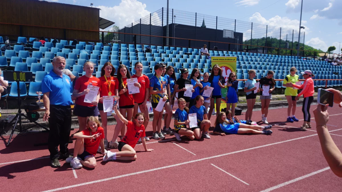 Podsumowanie rywalizacji sportowej szkół w powiecie/Fot.: MOS Limanowa