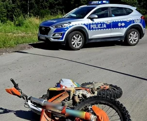 Uciekał przed policją, podczas pościgu wywrócił motocykl - zdjęcie główne