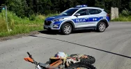 Uciekał przed policją, podczas pościgu wywrócił motocykl - zdjęcie 2