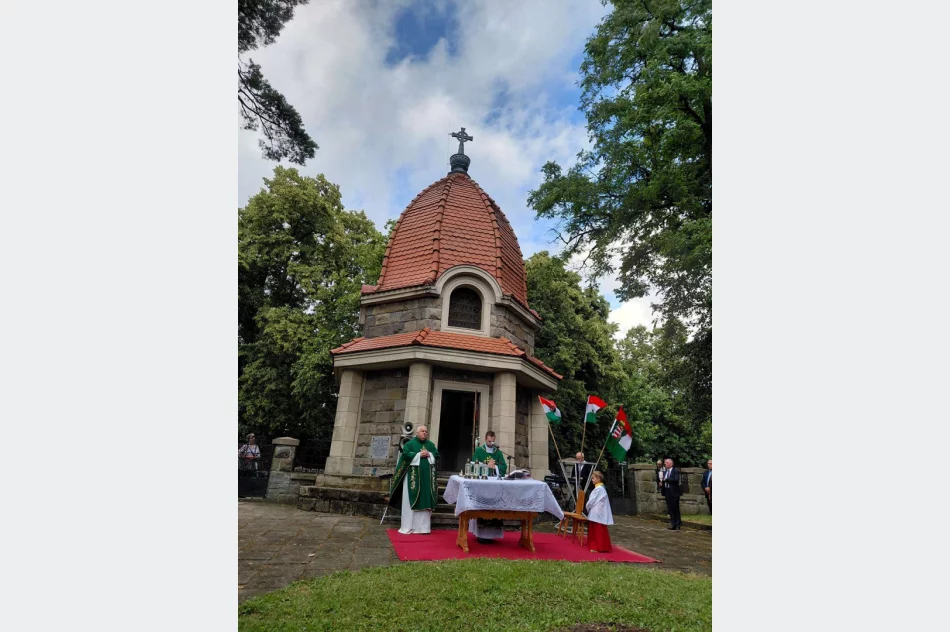 Modlitwa za poległych na Cmentarzu Wojennym na Jabłońcu - zdjęcie 10