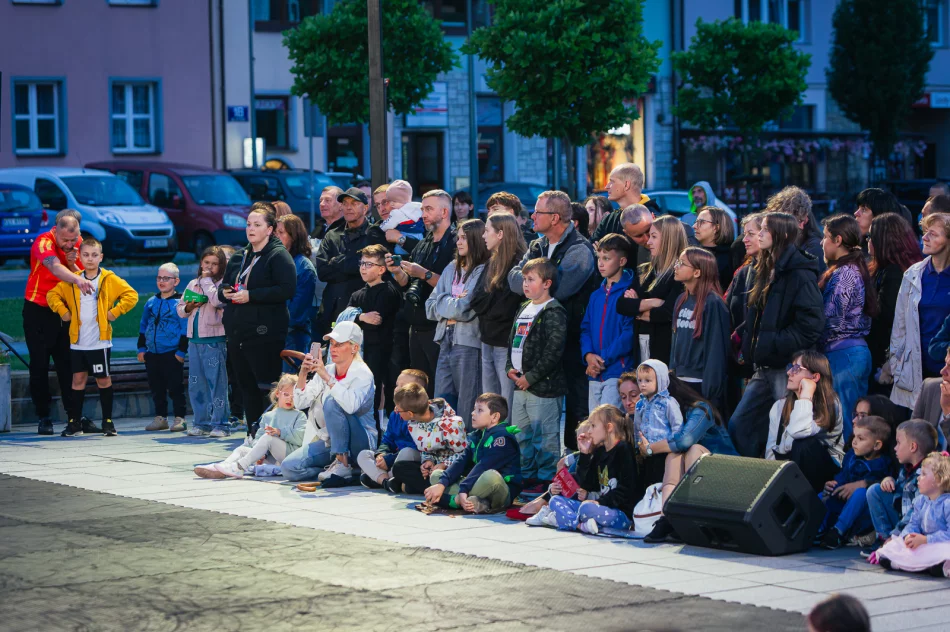 Motionhouse “Block” - zdjęcie 3