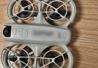 Dron spadł na jadący samochód - zdjęcie główne
