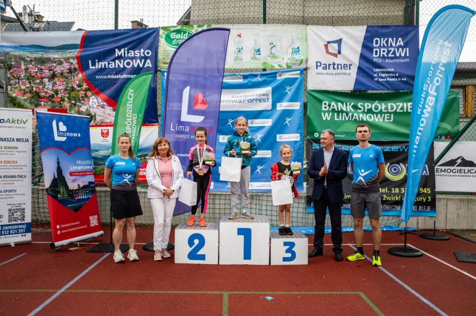 Limanowa ponownie stolicą górskiego biegania! Za nami XV Międzynarodowy Bieg Górski Limanowa Forrest - zdjęcie 18