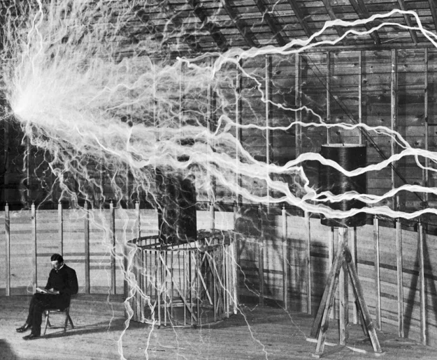 Nikola Tesla – wygrał wojnę o prąd, przegrał o Nobla - zdjęcie główne