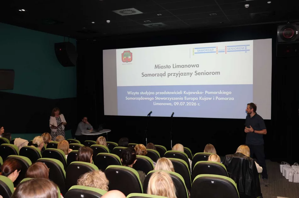  Wizyta studyjna przedstawicieli Regionalnego Ośrodka Polityki Społecznej w Toruniu w Limanowej - zdjęcie 2