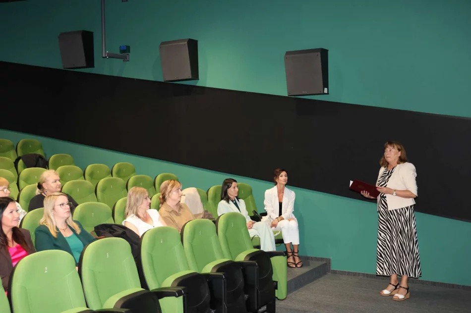  Wizyta studyjna przedstawicieli Regionalnego Ośrodka Polityki Społecznej w Toruniu w Limanowej - zdjęcie 5