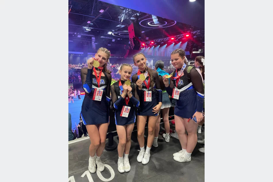 Międzynarodowe złoto dla limanowskich cheerleaderek - zdjęcie 4