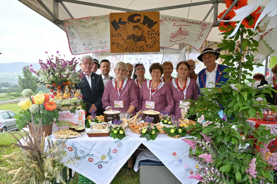 Za nami 27. Gminny Przegląd Kół Gospodyń Wiejskich w Pisarzowej - zdjęcie 20