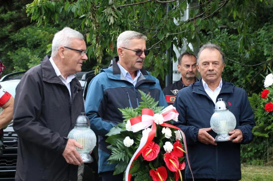 Żywa lekcja historii - mimo deszczowej pogody (ZDJĘCIA) - zdjęcie 10