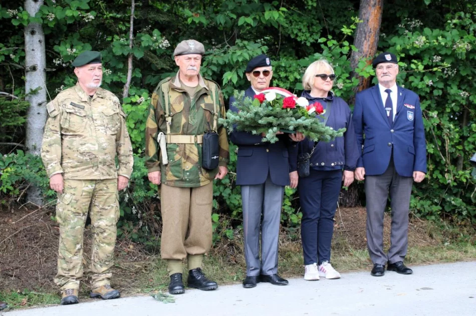 Żywa lekcja historii - mimo deszczowej pogody (ZDJĘCIA) - zdjęcie 15