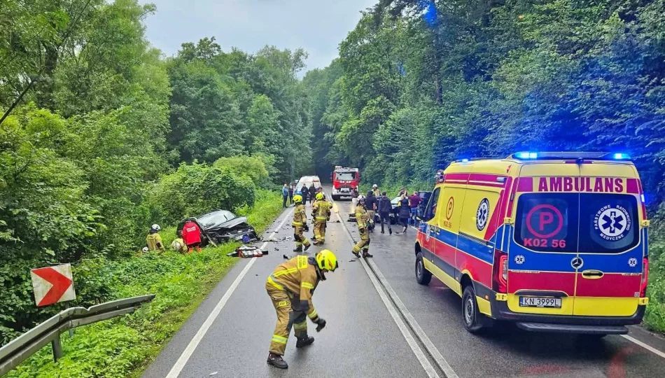 Trzy osoby ranne w wypadku - zdjęcie 1