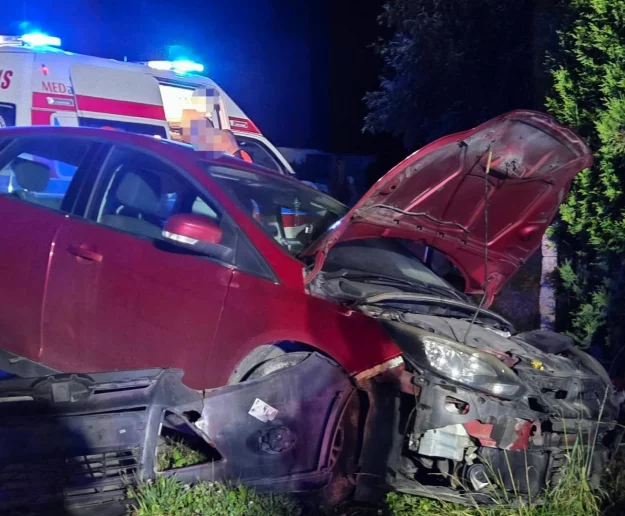 Policja wyjaśnia okoliczności nocnej kolizji - zdjęcie główne