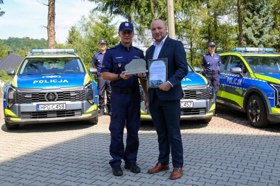 Nowe radiowozy w limanowskiej komendzie. Samorządy dołożyły prawie milion  - zdjęcie 7