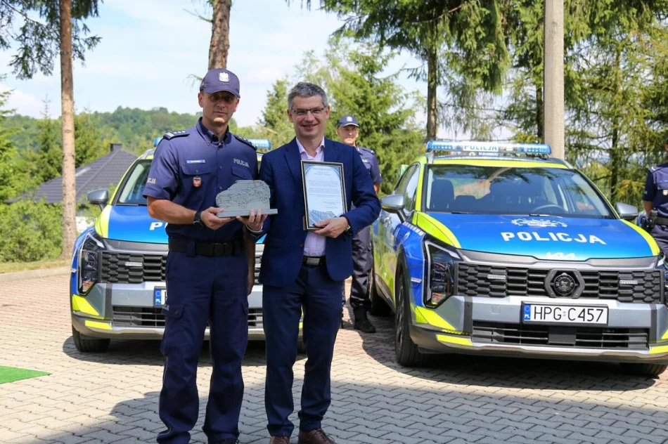 Nowe radiowozy w limanowskiej komendzie. Samorządy dołożyły prawie milion  - zdjęcie 10