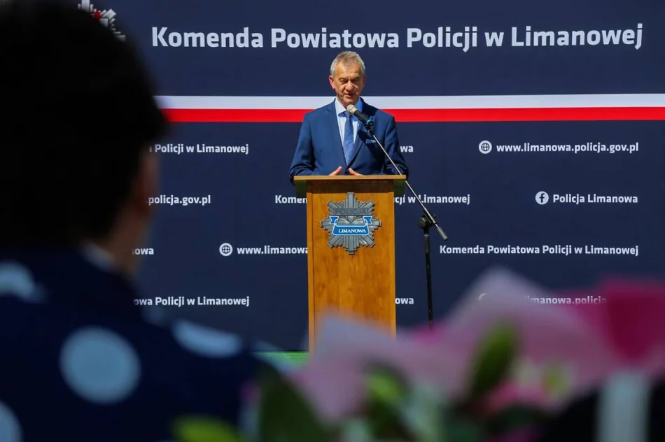Nowe radiowozy w limanowskiej komendzie. Samorządy dołożyły prawie milion  - zdjęcie 15