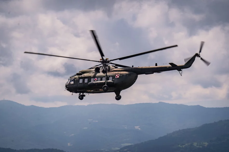 Śmigłowiec Mi-8 nad Beskidem Wyspowym (ZDJĘCIA) - zdjęcie 3