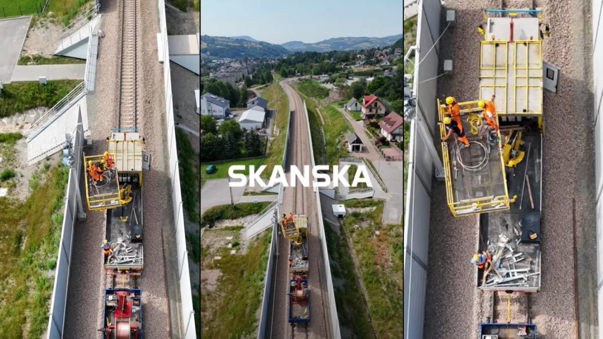 Nowoczesny pojazd dwudrogowy ZDS 5 COPMA na budowie linii kolejowej w Limanowej