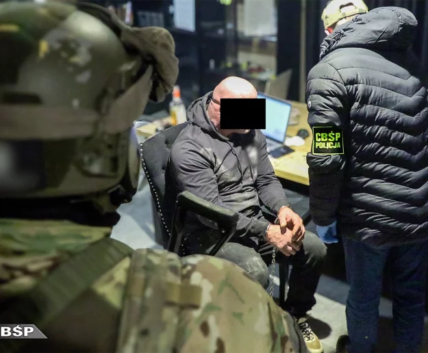 CBŚP rozbiło gang zajmujący się bezprawną windykacją długów - zdjęcie główne