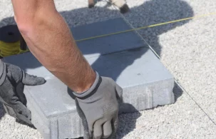 Nowoczesne technologie w brukarstwie na Zachodzie - dlaczego praca za granicą brukarz to szansa na rozwój zawodowy? - zdjęcie główne