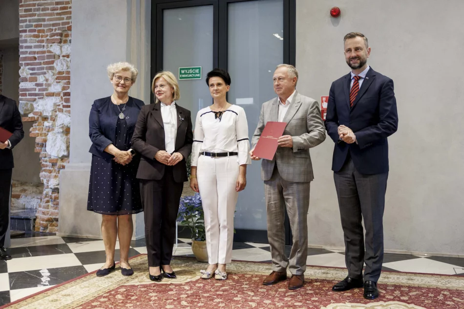 Szczyrzyc jedyny z dofinansowaniem z MKiDN na konserwację - zdjęcie 8