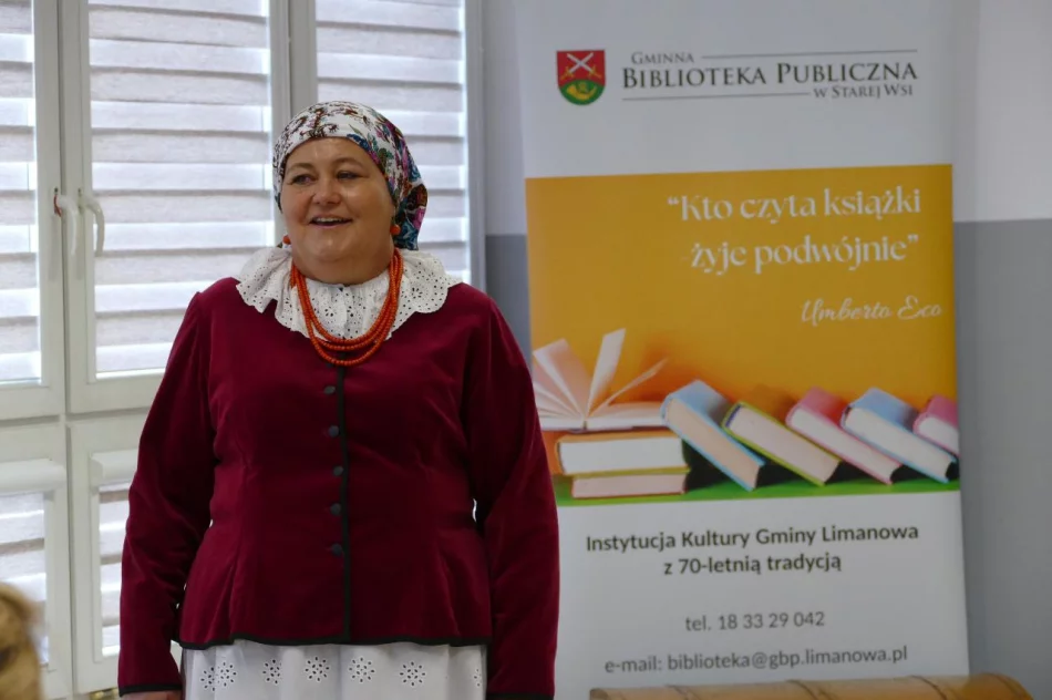 Koncert ,,Kijom worci" - Święto folkloru w Bibliotece w Pisarzowej - zdjęcie 2