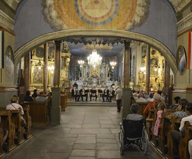 Muzyka klasyczna i filmowa - kwintet Vento Brass zagrał w kościele - zdjęcie główne
