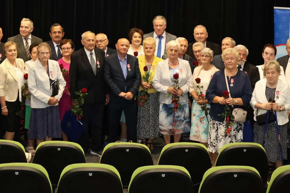 19 par uhonorowanych Medalami Prezydenta RP za Długoletnie Pożycie Małżeńskie - zdjęcie 2
