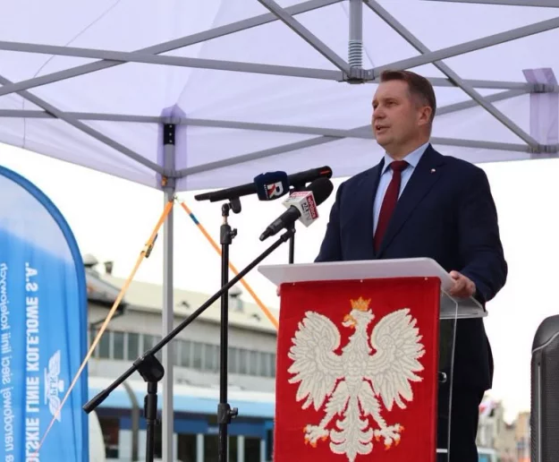 Czarnek: żądam od moich przyjaciół opamiętania się i minimum lojalności wobec PiS - zdjęcie główne